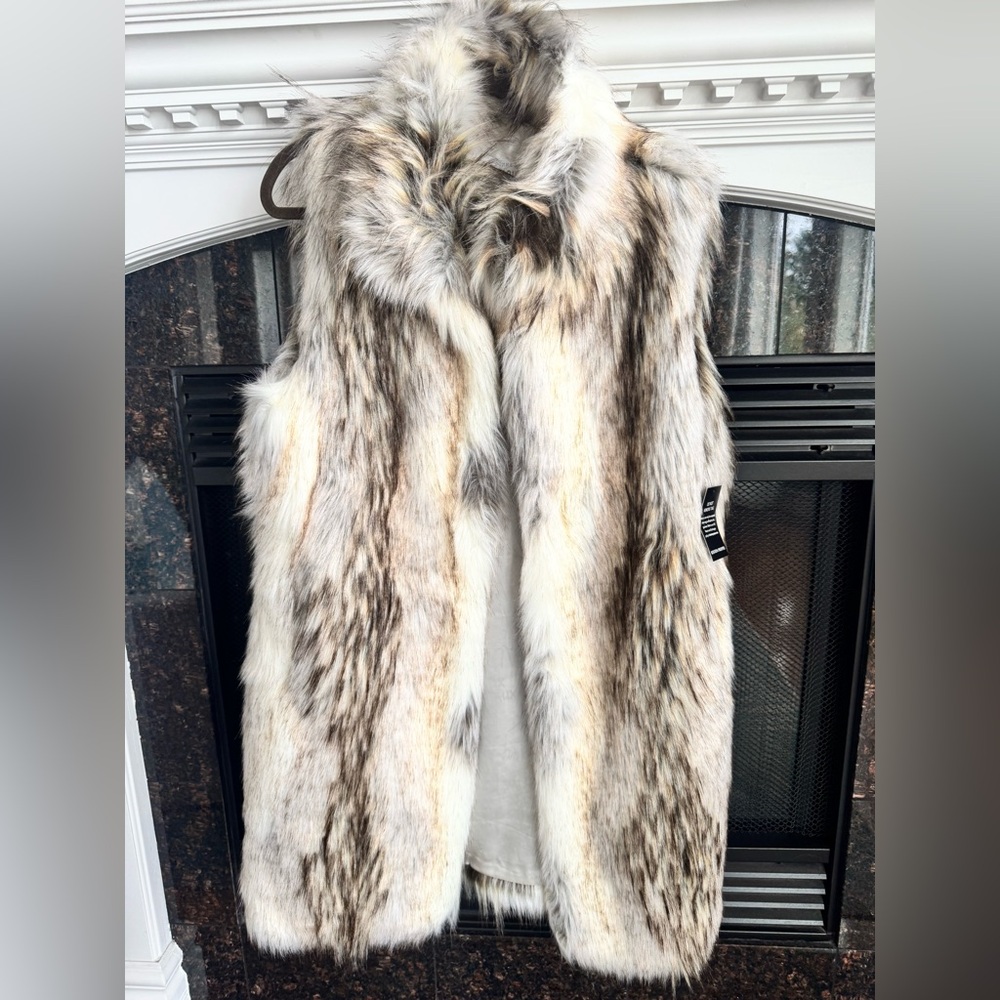 Never worn! Donna Salyers Fabulous Faux Fur Stroller Vest in Gray and Cream